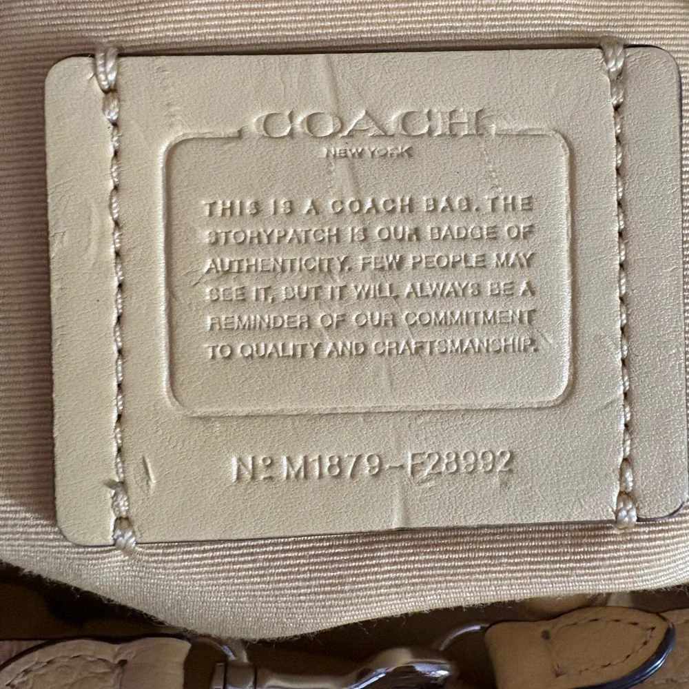 Coach Soft Yellow Leather Shoulder Bag - Picture 9 of 16